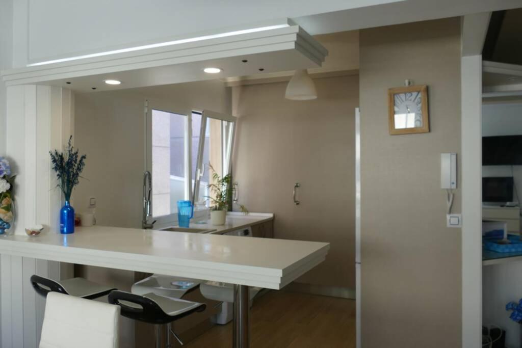 Piso En Santa Cristina, A 150 M De La Playa Apartment Oleiros Exterior foto