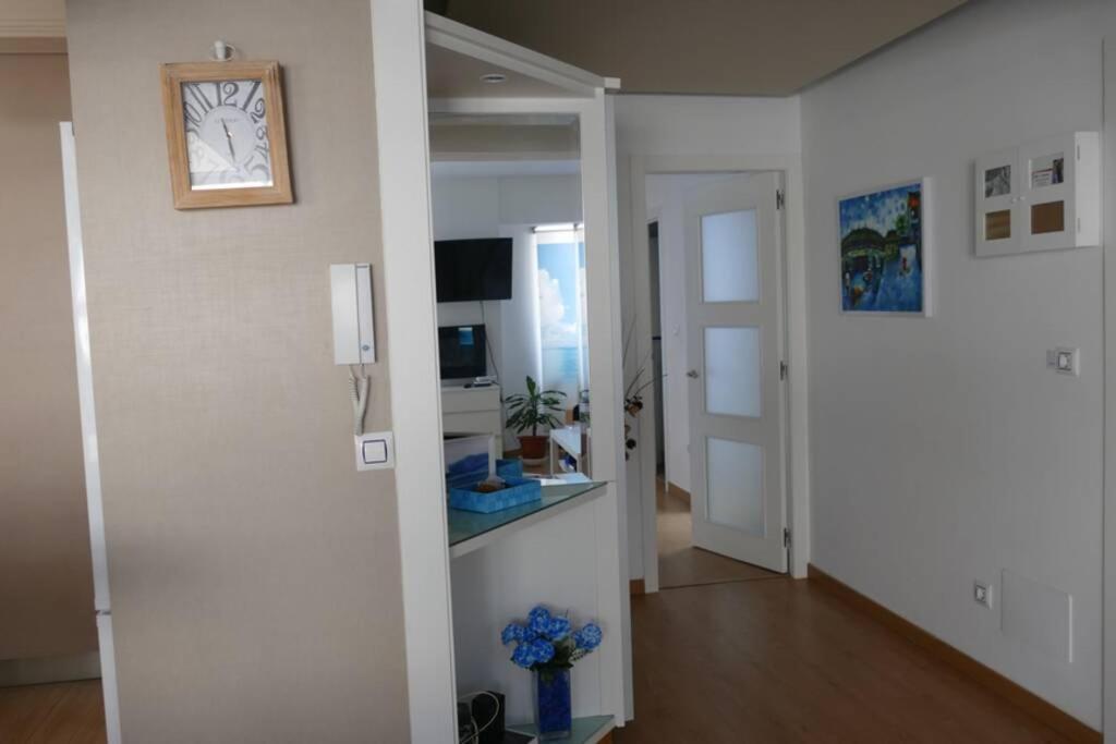 Piso En Santa Cristina, A 150 M De La Playa Apartment Oleiros Exterior foto
